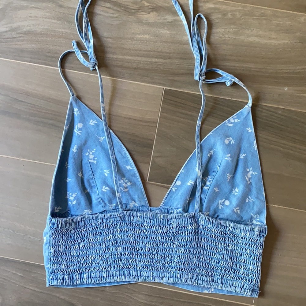 Crop top - Picture 2 of 4